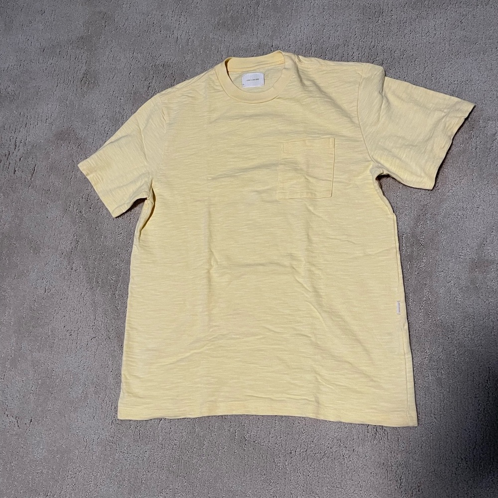 Yellow T shirt